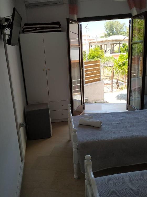 Nancy'S Rooms Gouvia Exterior foto