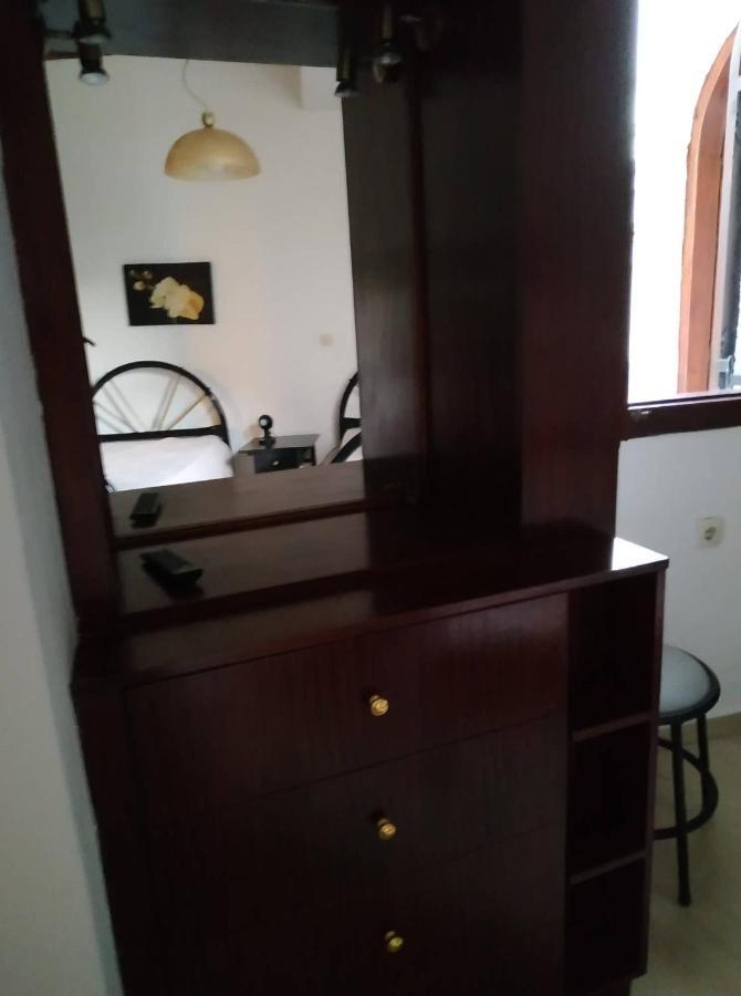 Nancy'S Rooms Gouvia Exterior foto